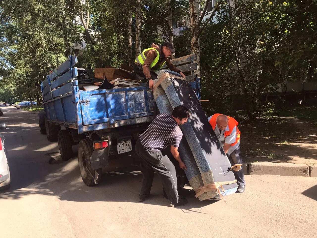 Профессиональный вывоз крупногабаритного мусора в Череповце в октябре