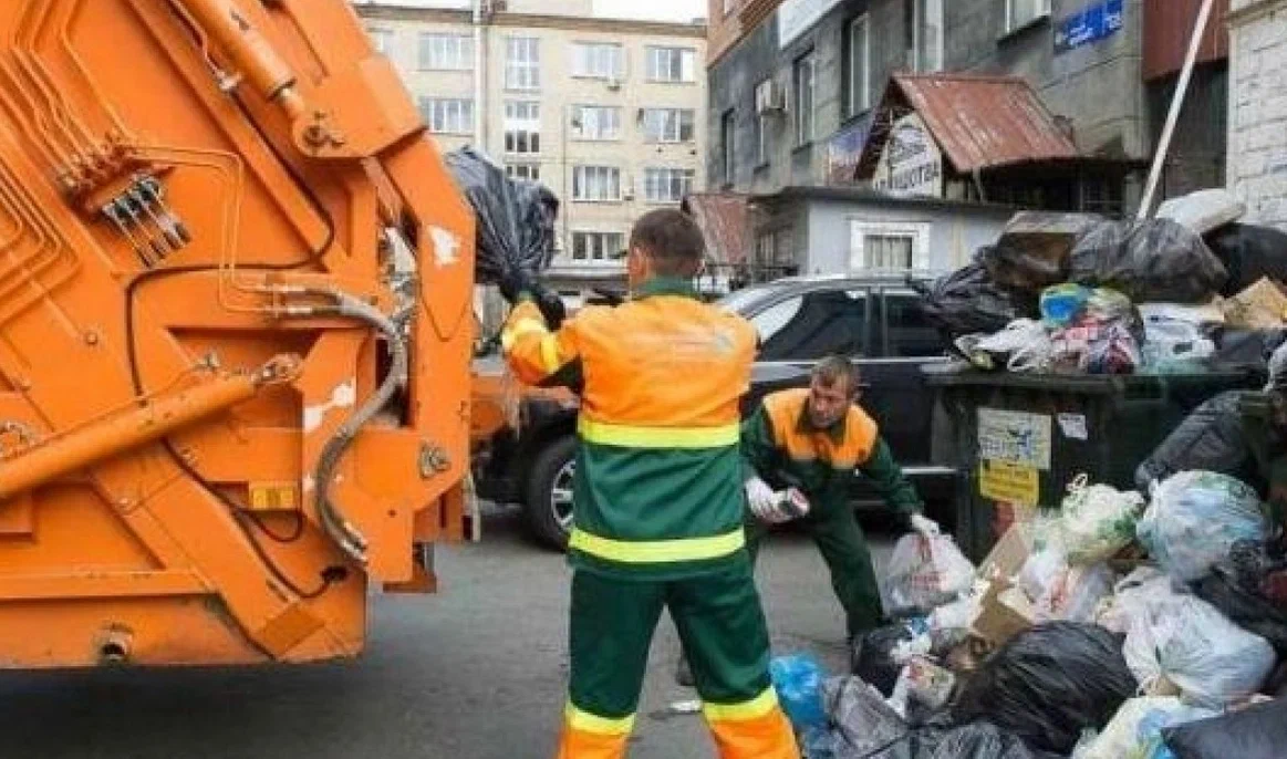 Срочный вывоз мусора в Череповце от ПроМусор — заказ день в день от 2913 руб., грузчики, цена