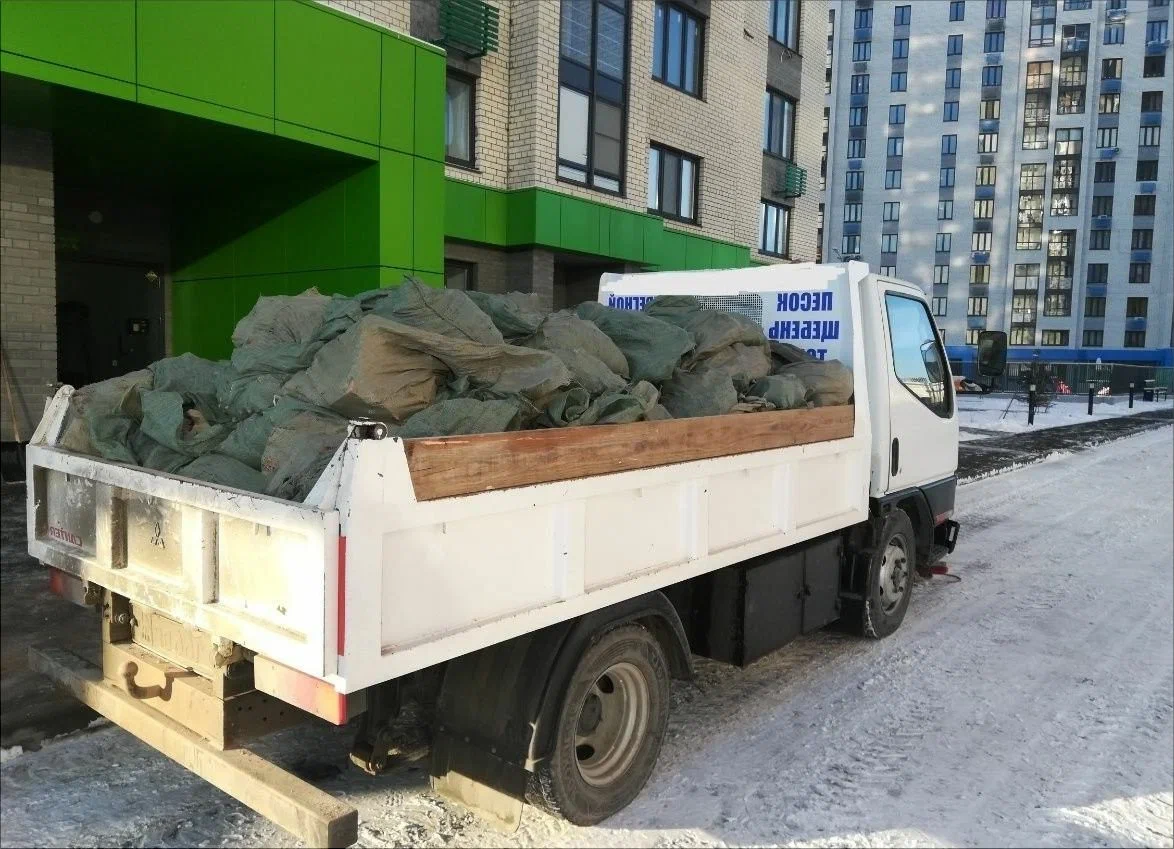 Вывоз мусора грузовым фургоном 3 тонны в Череповце — цена от 1380 руб., ПроМусор