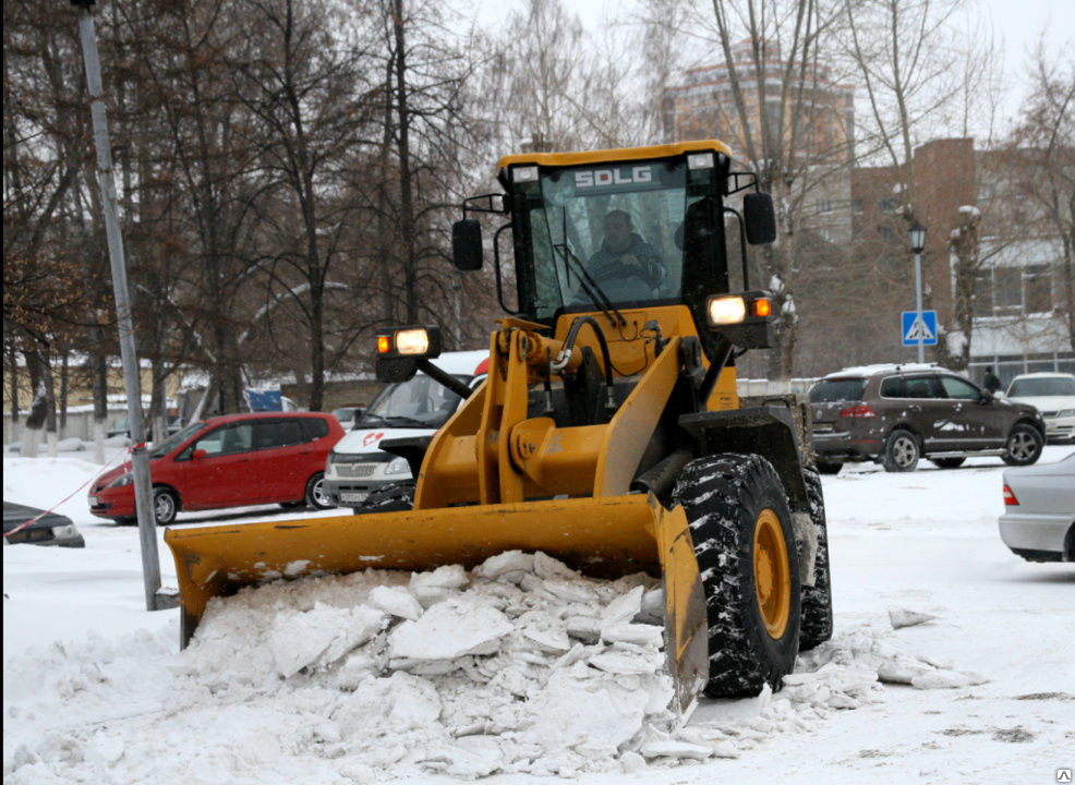 Аренда трактора для уборки снега в Череповце от ПроМусор – цена от 1022 руб., быстро и недорого