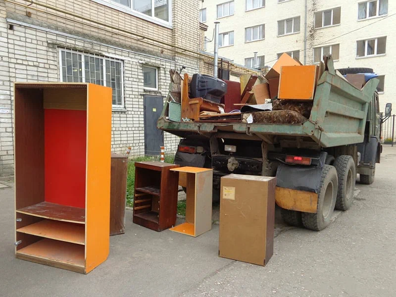 Вывоз шкафа в Череповце от ПроМусор — недорого, демонтаж, утилизация, вывоз из квартиры от 869 руб